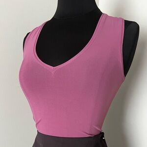 Theory Mauve Pink Stretch V-Neck Top